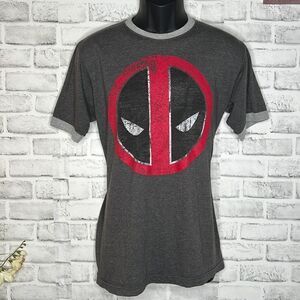 Marvel Deadpool Tshirt Shirt DC Comics Size Medium Mens